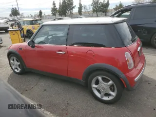 2004 MINI Hardtop with VIN WMWRC33424TJ61921, listed as a Copart auction lot 46954095 with 105,314 mi miles and Non Repairable. Bid and sale history available at DreamBid. Image 2.