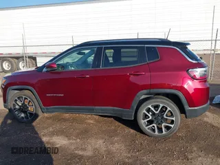 2020 Jeep Compass Limited z VIN 3C4NJCCB5LT218640, wystawiony jako IAAI lot #41218825 z przebiegiem 48 097 mil mil oraz . Historia ofert i sprzedaży dostępna na DreamBid. Obrazek 14.