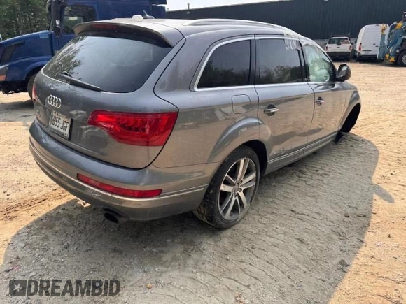 2013 Audi Q7 Premium Plus z VIN WA1LGAFE1DD003337, wystawiony jako Copart lot #61694855 z przebiegiem Nie podano mil oraz Czysty tytuł • Clean title. Historia ofert i sprzedaży dostępna na DreamBid. Obrazek 4.