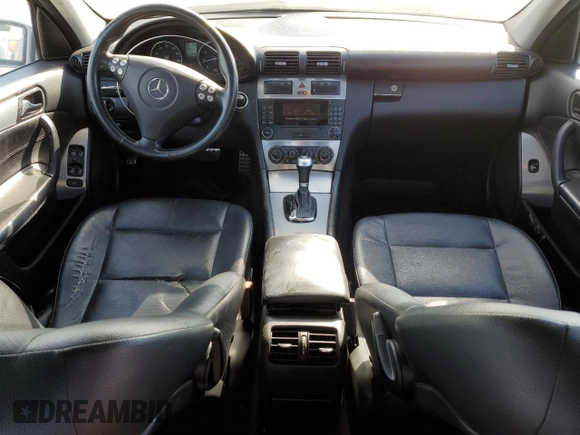 2006 Mercedes-Benz C 230 Sport z VIN WDBRF52H56E021989, wystawiony jako Copart lot #50499115 z przebiegiem 166 279 mil mil oraz Szkoda całkowita • Salvage title. Historia ofert i sprzedaży dostępna na DreamBid. Obrazek 8.