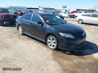 2009 Toyota Camry with VIN 4T1BE46K89U889612, listed as a IAAI auction lot 41676631 with 252,157 mi miles. Bid and sale history available at carsss.com. Image 1.