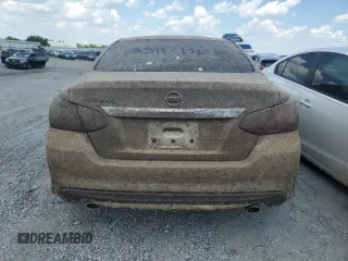 2017 Nissan Altima SV z VIN 1N4AL3AP7HC229462, wystawiony jako Copart lot #63472285 z przebiegiem Nie podano mil oraz Szkoda całkowita • Salvage title. Historia ofert i sprzedaży dostępna na DreamBid. Obrazek 6.