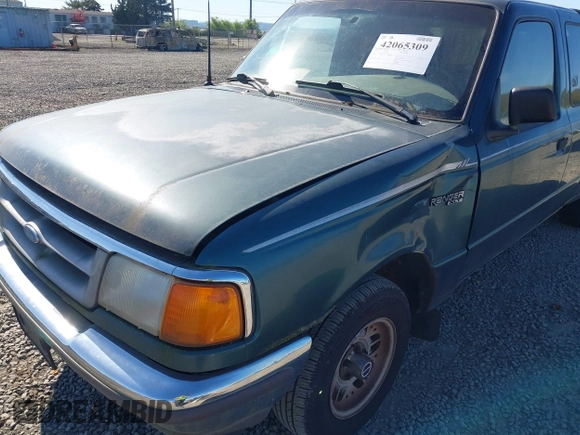 1996 Ford Ranger XL z VIN 1FTCR14A3TPA58983, wystawiony jako IAAI lot #42065309 z przebiegiem 120 481 mil mil oraz . Historia ofert i sprzedaży dostępna na DreamBid. Obrazek 6.