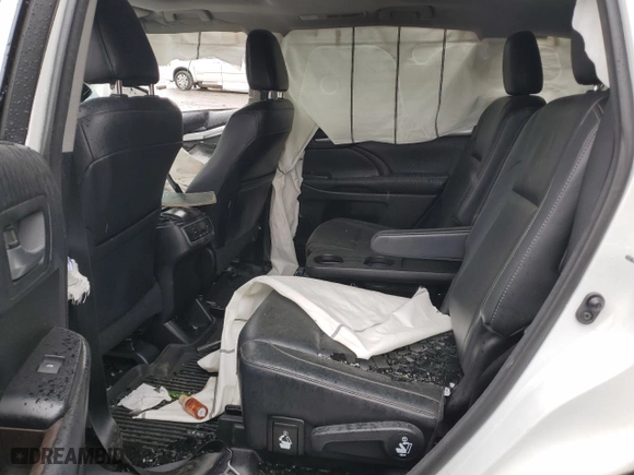2018 Toyota Highlander SE with VIN 5TDJZRFH3JS523118, listed as a Copart auction lot 52860105 with 0 mi miles and Salvage Title. Bid and sale history available at carsss.com. Image 11.