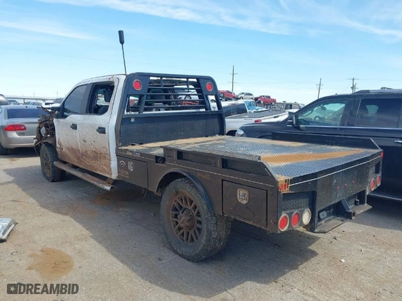 2017 Ford Super Duty F-250 SRW Lariat with VIN 1FT7W2BT4HEE63659, listed as a IAAI auction lot 41837078 with 1 mi miles. Bid and sale history available at carsss.com. Image 3.