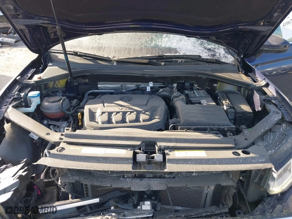 2022 Volkswagen Tiguan SEL R-Line with VIN 3VV4B7AX6NM050942, listed as a IAAI auction lot 41067353 with 38,634 mi miles. Bid and sale history available at carsss.com. Image 10.