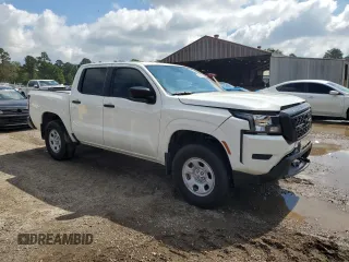 2024 Nissan Frontier S z VIN 1N6ED1EK7RN666571, wystawiony jako Copart lot #56548545 z przebiegiem 11 995 mil mil oraz Szkoda całkowita • Salvage title. Historia ofert i sprzedaży dostępna na DreamBid. Obrazek 4.