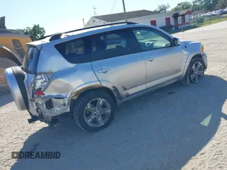 2006 Toyota RAV4 Sport with VIN JTMBK32V165000890, listed as a IAAI auction lot 41882078 with 184,761 mi miles. Bid and sale history available at carsss.com. Image 4.