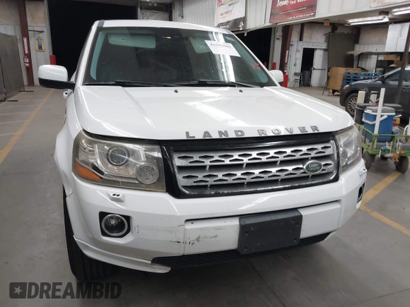2013 Land Rover LR2 with VIN SALFR2BG6DH338217, listed as a IAAI auction lot 42593902 with 105,943 mi miles and . Bid and sale history available at DreamBid. Image 6.