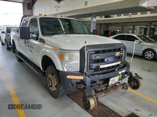 2015 Ford F-250 Lariat with VIN 1FT7W2B61FED46404, listed as a IAAI auction lot 42621231 with 306,588 mi miles and . Bid and sale history available at DreamBid. Image 8.