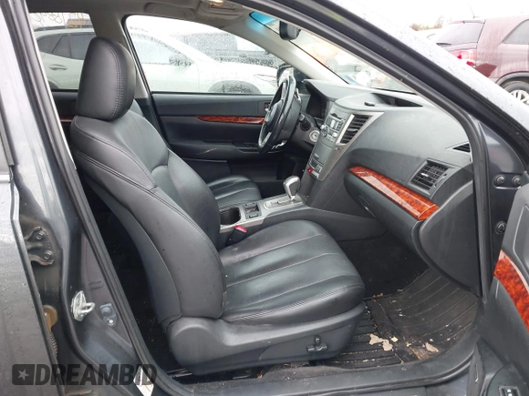 2011 Subaru Outback 2.5i Limited Pwr Moon with VIN 4S4BRBKC2B3359025, listed as a IAAI auction lot 42188900 with 196,382 mi miles. Bid and sale history available at carsss.com. Image 5.