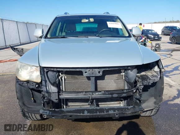 2008 Volkswagen Touareg V6 with VIN WVGBE77L88D003117, listed as a IAAI auction lot 42049007 with 156,940 mi miles and . Bid and sale history available at DreamBid. Image 13.
