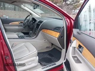 2014 Lincoln MKX with VIN 2LMDJ6JK0EBL15047, listed as a IAAI auction lot 41516164 with 107,221 mi miles and . Bid and sale history available at DreamBid. Image 5.