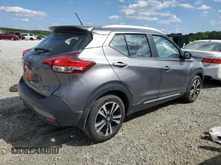 2019 Nissan Kicks SR with VIN 3N1CP5CUXKL478908, listed as a Copart auction lot 55722555 with 35,713 mi miles and Salvage title. Bid and sale history available at DreamBid. Image 3.