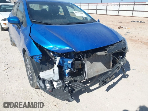 2023 Nissan Versa SV z VIN 3N1CN8EV9PL872078, wystawiony jako IAAI lot #41691866 z przebiegiem 8 083 mil mil oraz . Historia ofert i sprzedaży dostępna na DreamBid. Obrazek 6.