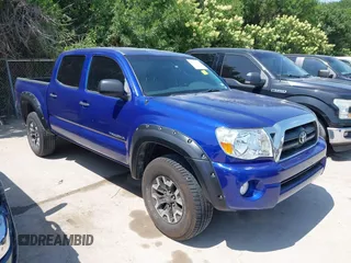 2005 Toyota Tacoma PreRunner z VIN 3TMJU62N75M001803, wystawiony jako IAAI lot #42329450 z przebiegiem 138 188 mil mil oraz . Historia ofert i sprzedaży dostępna na DreamBid. Obrazek 1.
