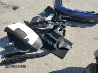 2024 Tesla Model 3 z VIN 5YJ3E1EA2RF846411, wystawiony jako Copart lot #54396985 z przebiegiem 5 162 mil mil oraz Szkoda całkowita • Salvage title. Historia ofert i sprzedaży dostępna na DreamBid. Obrazek 12.