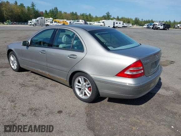 2003 Mercedes-Benz C 240 with VIN WDBRF81J33F416250, listed as a IAAI auction lot 42255841 with 307,737 mi miles and . Bid and sale history available at DreamBid. Image 3.