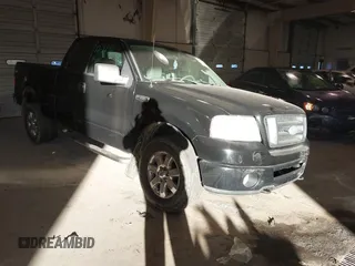 2008 Ford F-150 STX with VIN 1FTRX14WX8FC21508, listed as a IAAI auction lot 41334450 with 215,831 mi miles. Bid and sale history available at carsss.com. Image 1.