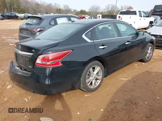 2013 Nissan Altima SV with VIN 1N4AL3AP8DC297232, listed as a IAAI auction lot 41410896 with 138,968 mi miles and . Bid and sale history available at carsss.com. Image 4.