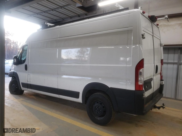 2021 Ram ProMaster Cargo Van with VIN 3C6LRVDG8ME526386, listed as a Copart auction lot 83516844 with 144,801 mi miles and Salvage Title. Bid and sale history available at carsss.com. Image 2.