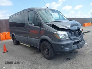 2015 Mercedes-Benz Sprinter Passenger with VIN WDZPE7DC1FP111850, listed as a IAAI auction lot 41920037 with 127,121 mi miles. Bid and sale history available at carsss.com. Image 1.