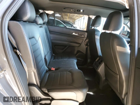 2021 Volkswagen Atlas SEL Premium R-Line z VIN 1V2FE2CAXMC219210, wystawiony jako Copart lot #62213275 z przebiegiem 43 170 mil mil oraz Szkoda całkowita • Salvage title. Historia ofert i sprzedaży dostępna na DreamBid. Obrazek 10.