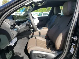 2024 BMW 5 Series 530i with VIN WBA43FJ09RCR17036, listed as a Copart auction lot 85694394 with 11,900 mi miles and Non Repairable. Bid and sale history available at carsss.com. Image 7.