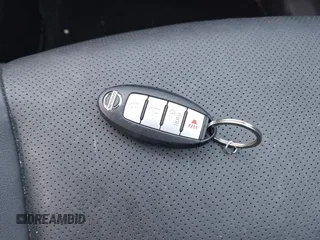 2015 Nissan Rogue SL z VIN 5N1AT2MVXFC797938, wystawiony jako IAAI lot #42129111 z przebiegiem 133 898 mil mil oraz . Historia ofert i sprzedaży dostępna na DreamBid. Obrazek 11.