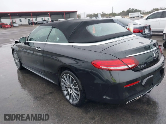 2019 Mercedes-Benz C 300 with VIN WDDWK8DB5KF919156, listed as a IAAI auction lot 41432031 with 39,771 mi miles and . Bid and sale history available at carsss.com. Image 3.