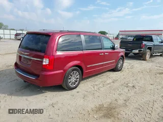 2016 Chrysler Town & Country Touring-L with VIN 2C4RC1CG7GR221690, listed as a IAAI auction lot 42038763 with 188,184 mi miles. Bid and sale history available at carsss.com. Image 4.