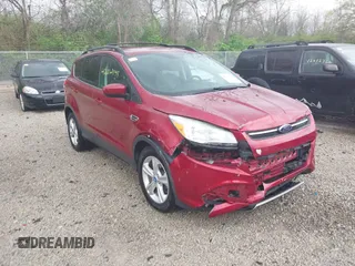 2013 Ford Escape SE with VIN 1FMCU0GXXDUB14120, listed as a IAAI auction lot 42060145 with 171,758 mi miles. Bid and sale history available at carsss.com. Image 1.