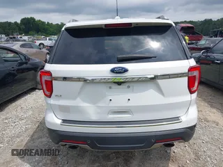 2018 Ford Explorer XLT z VIN 1FM5K7D8XJGA91825, wystawiony jako IAAI lot #42387991 z przebiegiem Nie podano mil oraz . Historia ofert i sprzedaży dostępna na DreamBid. Obrazek 16.