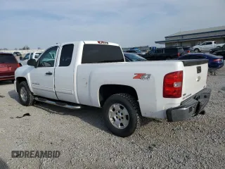 2011 Chevrolet Silverado 1500 LT with VIN 1GCRKSE32BZ174652, listed as a Copart auction lot 53080435 with 163,371 mi miles and Salvage Title. Bid and sale history available at DreamBid. Image 2.