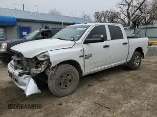 2019 Ram 1500 Tradesman z VIN 3C6RR7KTXKG686924, wystawiony jako Copart lot #47375755 z przebiegiem 252 136 mil mil oraz Szkoda całkowita • Salvage title. Historia ofert i sprzedaży dostępna na DreamBid. Obrazek 1.