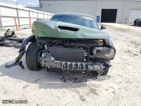 2015 Dodge Challenger SRT 392 with VIN 2C3CDZDJ3FH911330, listed as a Copart auction lot 58814644 with NaN miles and Salvage Title. Bid and sale history available at carsss.com. Image 5.