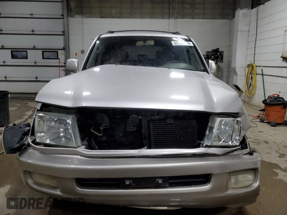 2000 Toyota Land Cruiser with VIN JT3HT05JXY0093444, listed as a Copart auction lot 86171724 with 273,194 mi miles and Salvage Title. Bid and sale history available at carsss.com. Image 5.