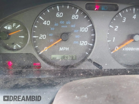 2002 Nissan Sentra GXE z VIN 3N1CB51D42L652280, wystawiony jako IAAI lot #41983766 z przebiegiem 184 787 mil mil oraz . Historia ofert i sprzedaży dostępna na DreamBid. Obrazek 7.