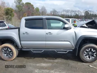 2017 Toyota Tacoma SR5 with VIN 5TFCZ5AN6HX113237, listed as a IAAI auction lot 41716507 with 78,065 mi miles and . Bid and sale history available at DreamBid. Image 13.