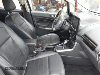 2019 Ford EcoSport Titanium z VIN MAJ6S3KL8KC281579, wystawiony jako IAAI lot #41995080 z przebiegiem 93 240 mil mil oraz . Historia ofert i sprzedaży dostępna na DreamBid. Obrazek 5.