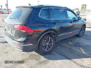 2022 Volkswagen Tiguan SE with VIN 3VV3B7AX5NM042455, listed as a IAAI auction lot 41848427 with 44,631 mi miles and . Bid and sale history available at DreamBid. Image 4.