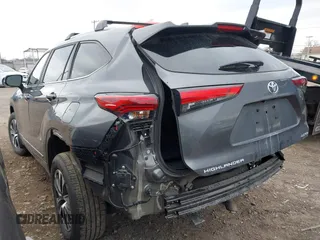 2023 Toyota Highlander L z VIN 5TDKDRBH7PS044010, wystawiony jako IAAI lot #42072483 z przebiegiem 21 655 mil mil oraz . Historia ofert i sprzedaży dostępna na DreamBid. Obrazek 3.