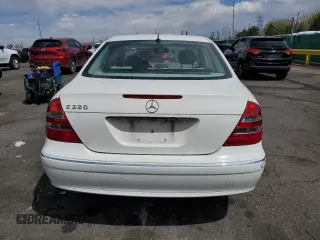 2004 Mercedes-Benz E 320 with VIN WDBUF65J94A412257, listed as a Copart auction lot 53062145 with 140,891 mi miles and Salvage Title. Bid and sale history available at carsss.com. Image 6.