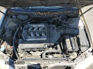 2000 Honda Accord EX с VIN 1HGCG1651YA085715, выставлен на аукционе Copart как лот 56040745 с пробегом 316 369 миль миль и Списание • Salvage title. История ставок и продаж доступна на DreamBid. Изображение 11.