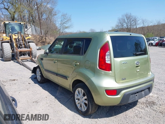 2013 Kia Soul ! with VIN KNDJT2A67D7602059, listed as a IAAI auction lot 38549274 with 92,118 mi miles. Bid and sale history available at carsss.com. Image 3.