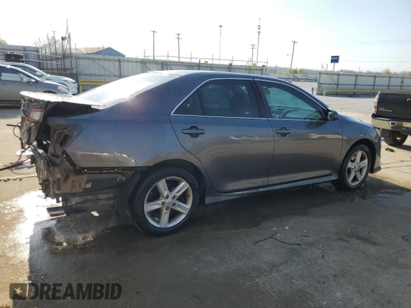 2014 Toyota Camry L with VIN 4T1BF1FK2EU326996, listed as a Copart auction lot 52726135 with 199,098 mi miles and Salvage Title. Bid and sale history available at DreamBid. Image 3.