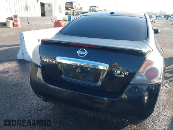 2010 Nissan Altima 3.5 SR with VIN 1N4BL2AP2AN527586, listed as a IAAI auction lot 41454445 with 184,955 mi miles. Bid and sale history available at carsss.com. Image 16.