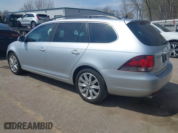 2014 Volkswagen Jetta TDI w/Sunroof z VIN 3VWPL7AJ3EM627363, wystawiony jako IAAI lot #42122688 z przebiegiem 95 379 mil mil oraz . Historia ofert i sprzedaży dostępna na DreamBid. Obrazek 3.