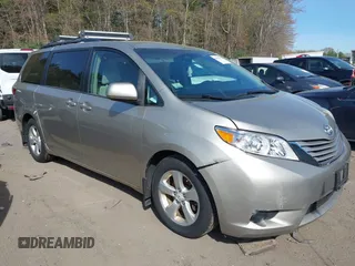 2015 Toyota Sienna LE AAS с VIN 5TDKK3DC6FS663023, выставлен на аукционе IAAI как лот 42125333 с пробегом 116 617 миль миль и . История ставок и продаж доступна на DreamBid. Изображение 1.