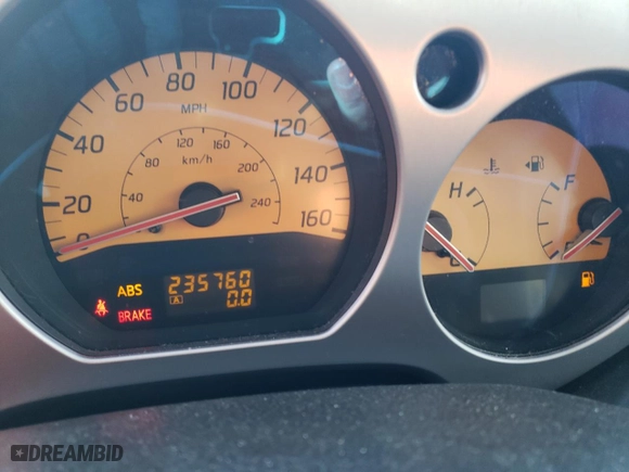 2004 Nissan Murano SL with VIN JN8AZ08W34W338003, listed as a Copart auction lot 88219755 with 235,760 mi miles and Salvage Title. Bid and sale history available at carsss.com. Image 9.